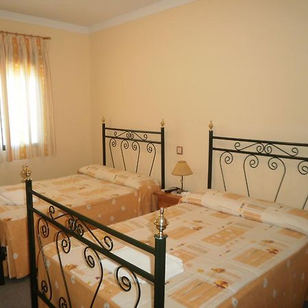 Hostal Miraflor De Las Cadenas Cuacos De Yuste Eksteriør bilde