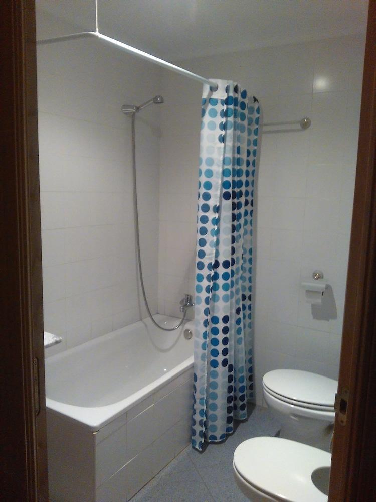 Hostal Miraflor De Las Cadenas Cuacos De Yuste Eksteriør bilde