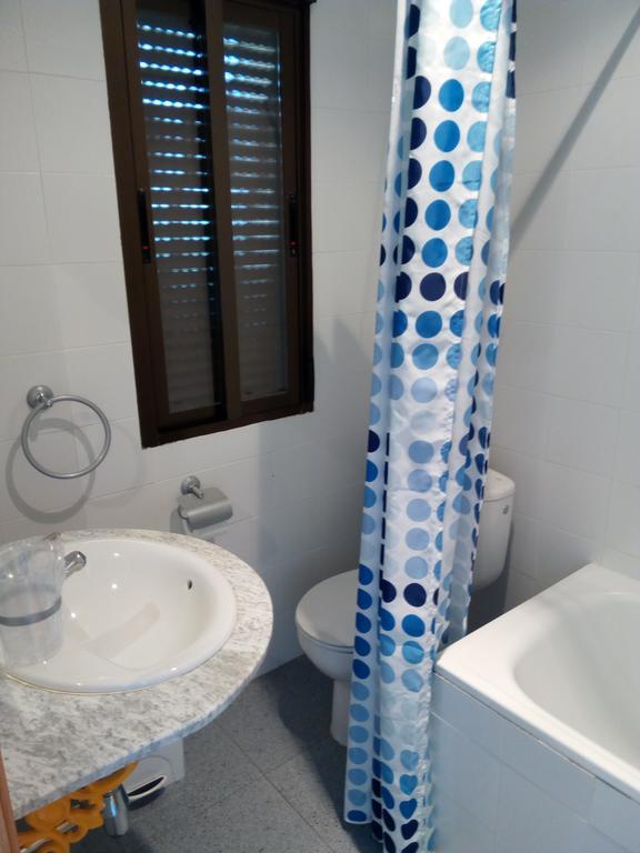 Hostal Miraflor De Las Cadenas Cuacos De Yuste Eksteriør bilde