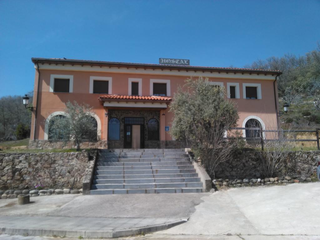 Hostal Miraflor De Las Cadenas Cuacos De Yuste Eksteriør bilde